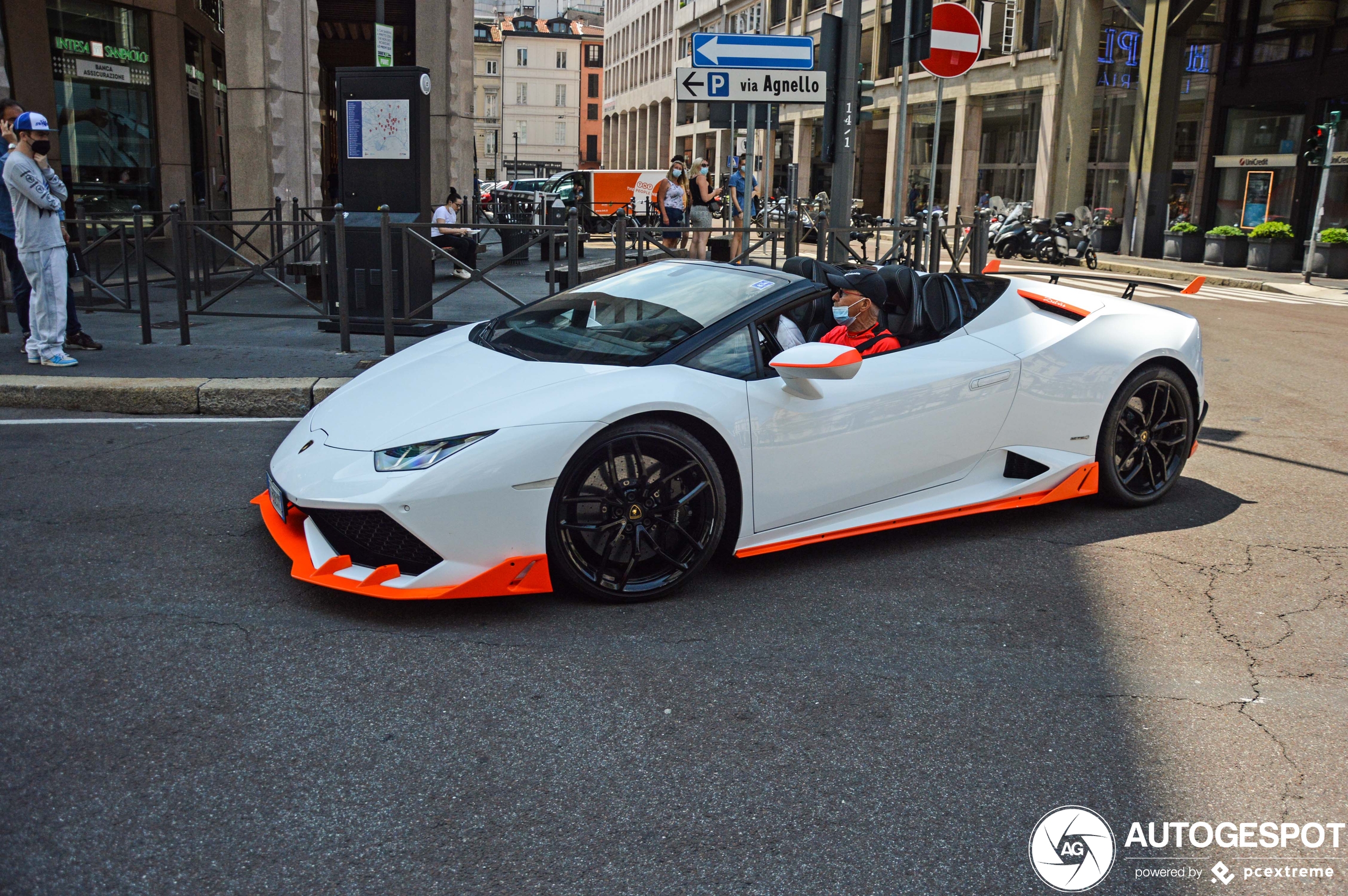 Huracán Spyder met Aerokit is net iets opvallender..