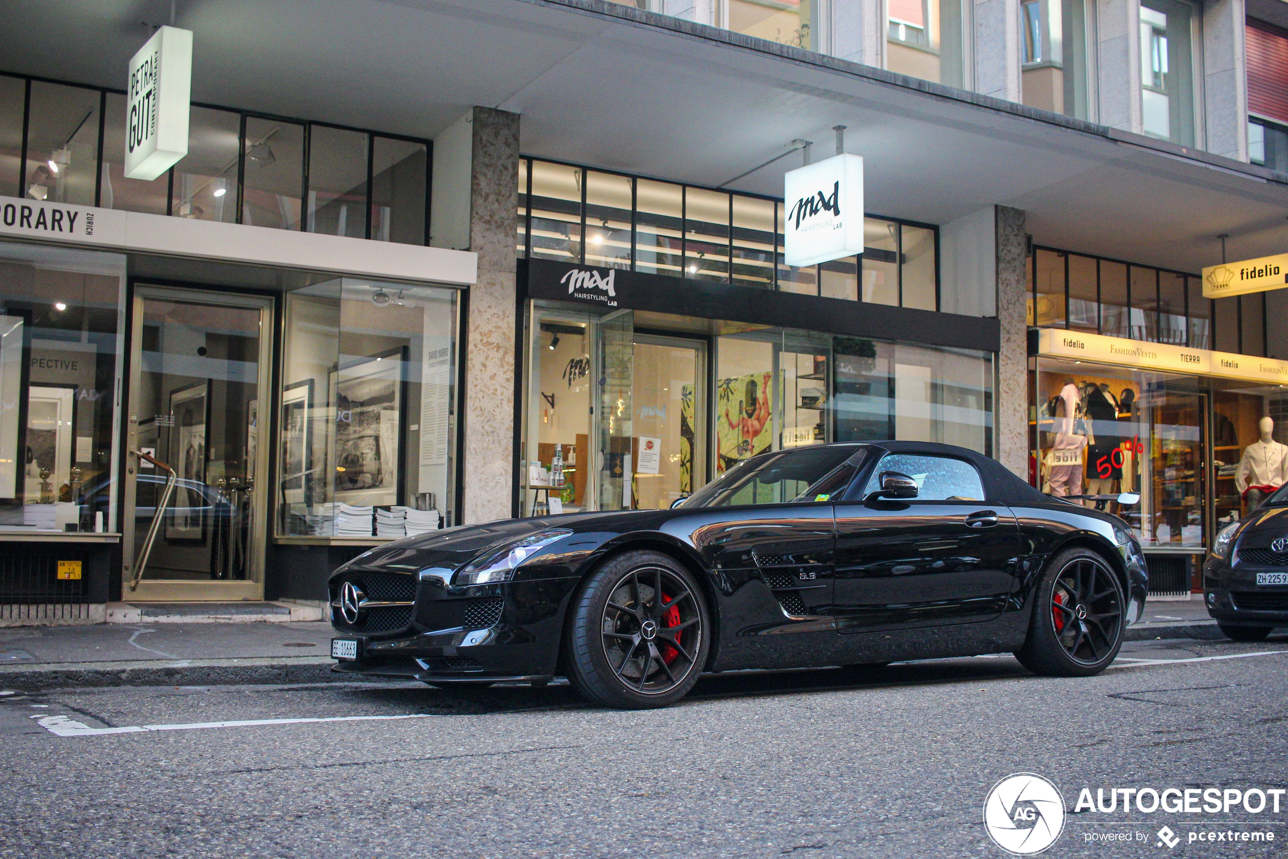 Mercedes-Benz SLS AMG GT Roadster Final Edition