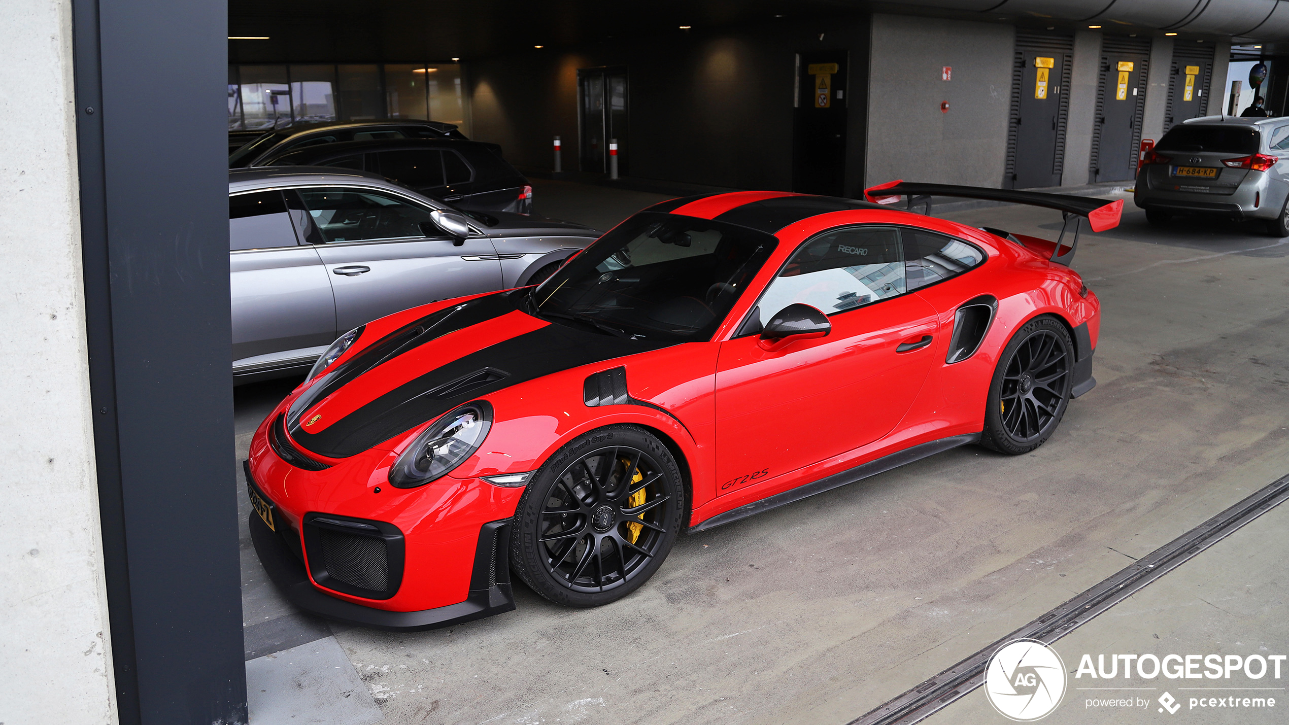 Porsche 991 GT2 RS Weissach Package