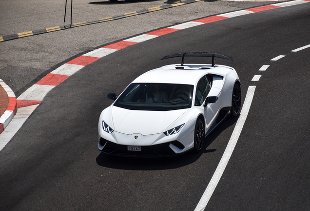 Lamborghini Huracán LP640-4 Performante