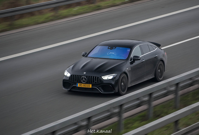 Mercedes-AMG GT 63 S X290