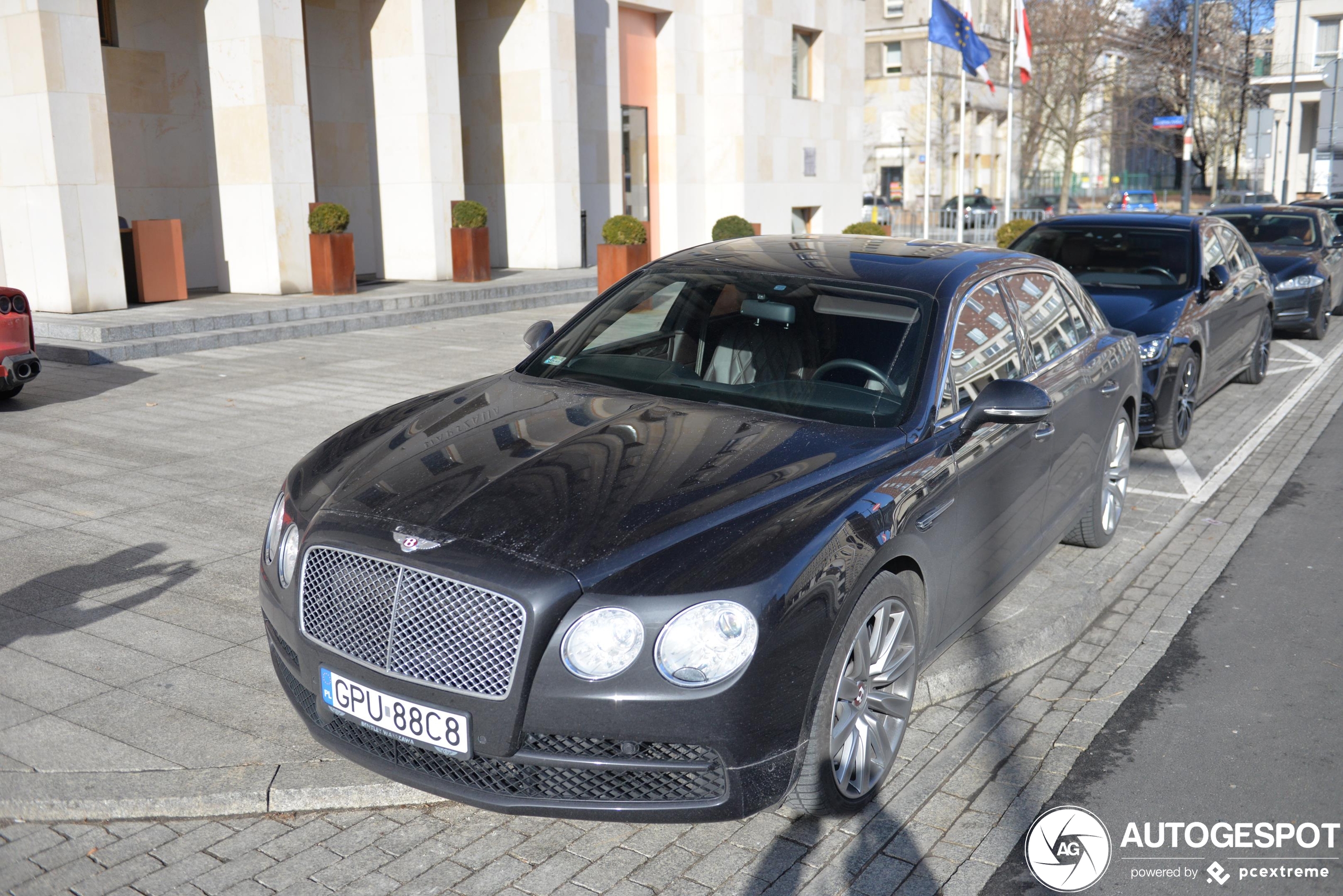 Bentley Flying Spur V8