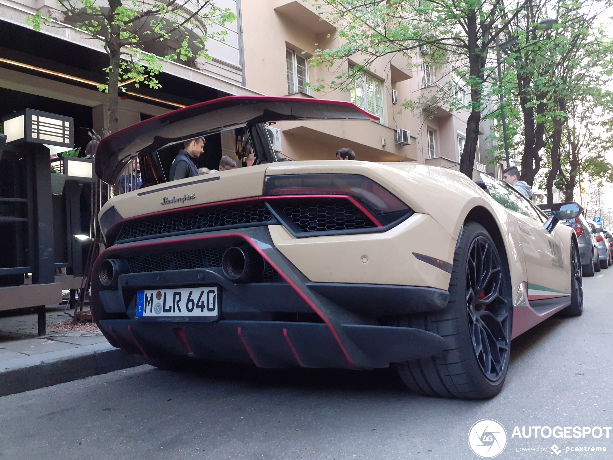 Lamborghini Huracán LP640-4 Performante Spyder