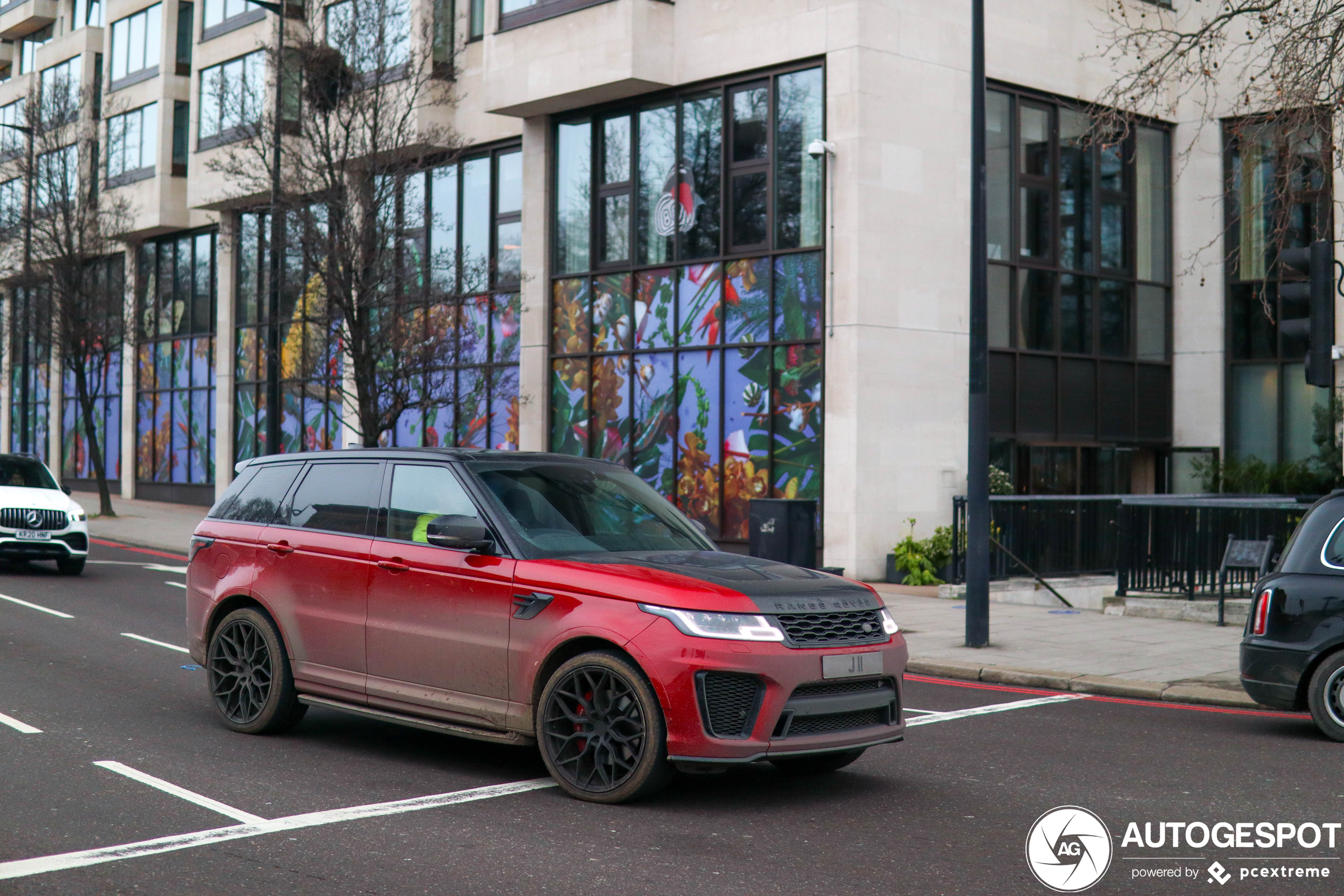 Land Rover Range Rover Sport SVR 2018 Carbon Edition