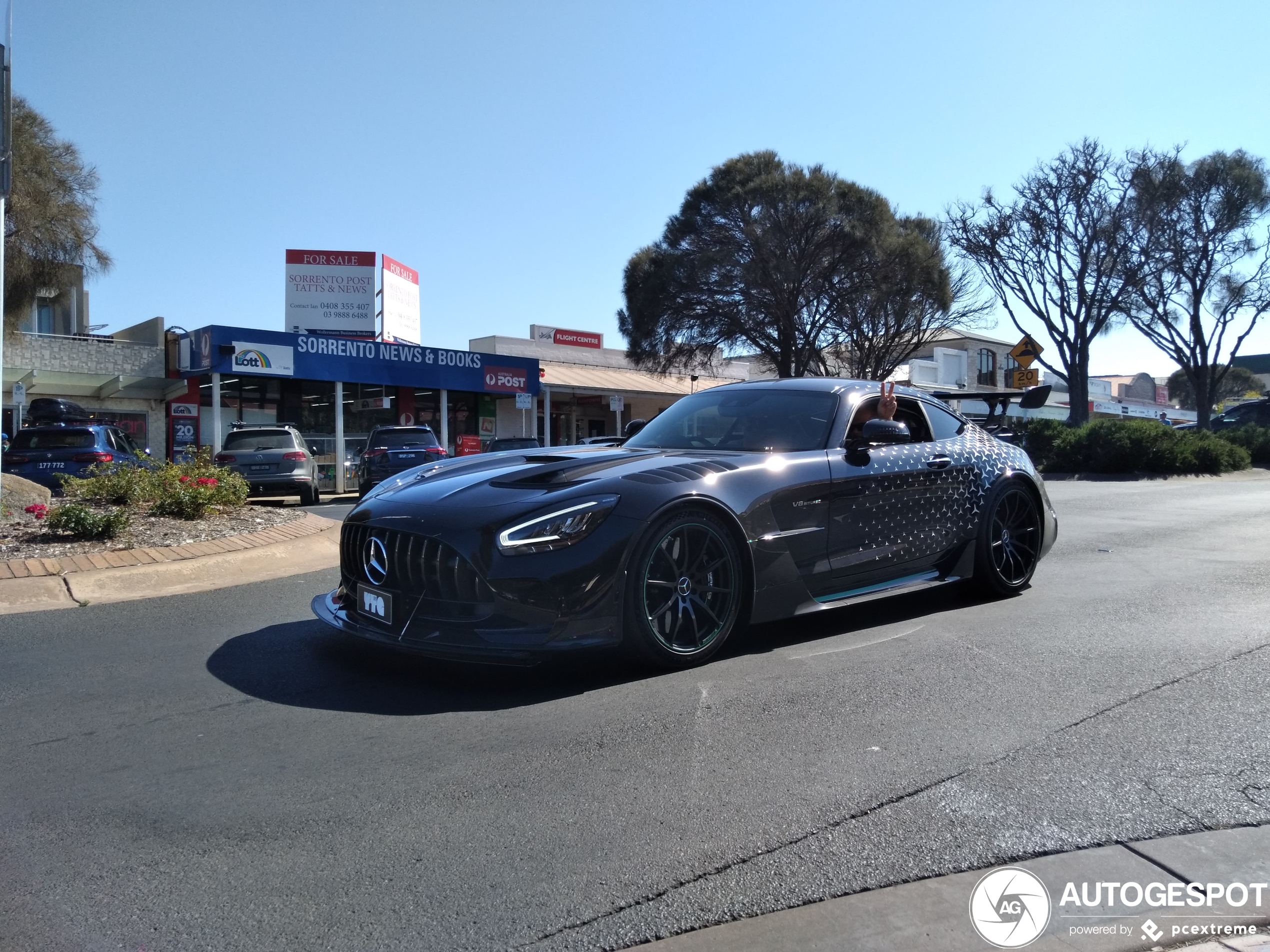 Dikke Black Series combo down under gespot