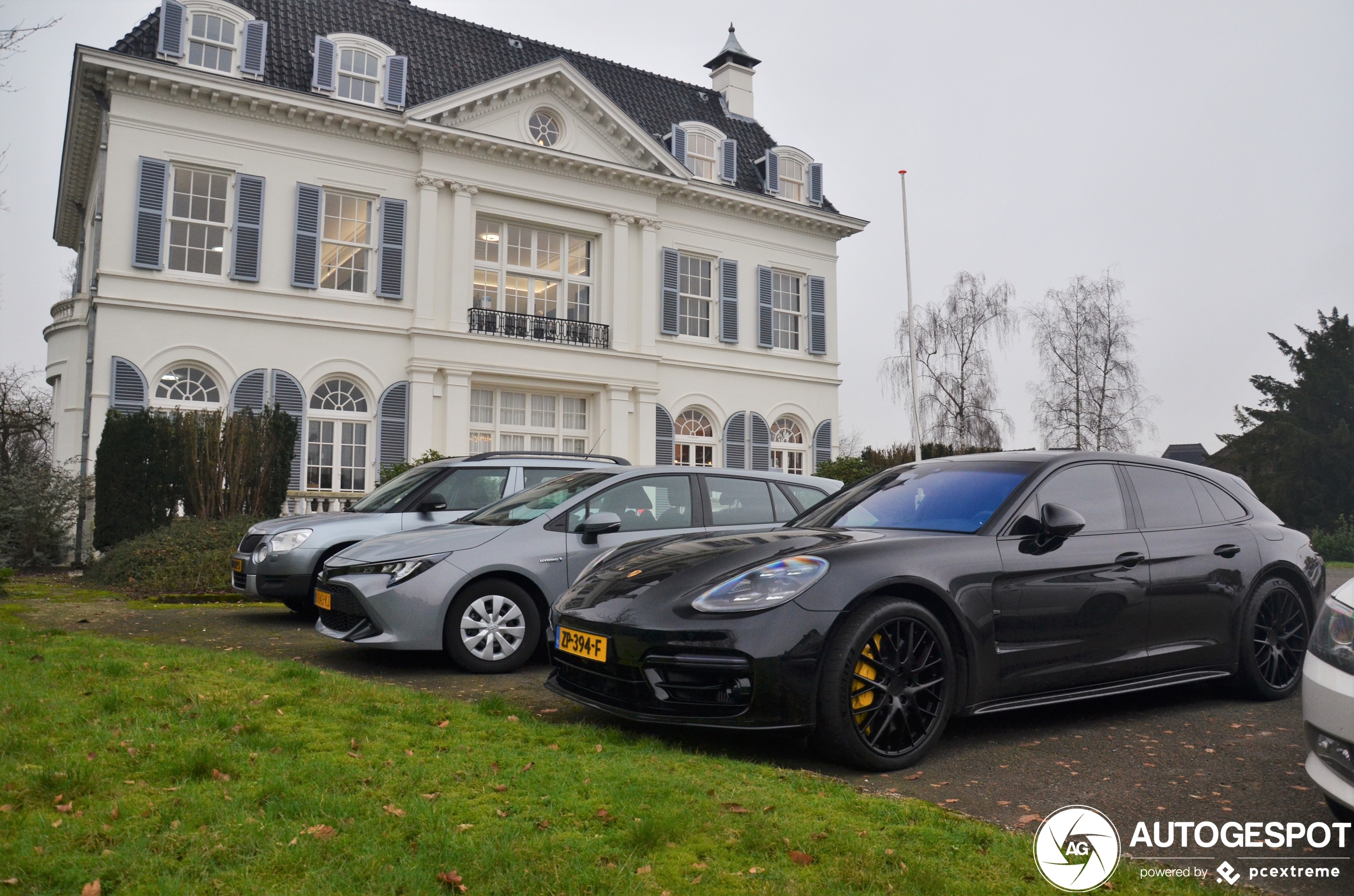 Porsche 971 Panamera Turbo S E-Hybrid Sport Turismo