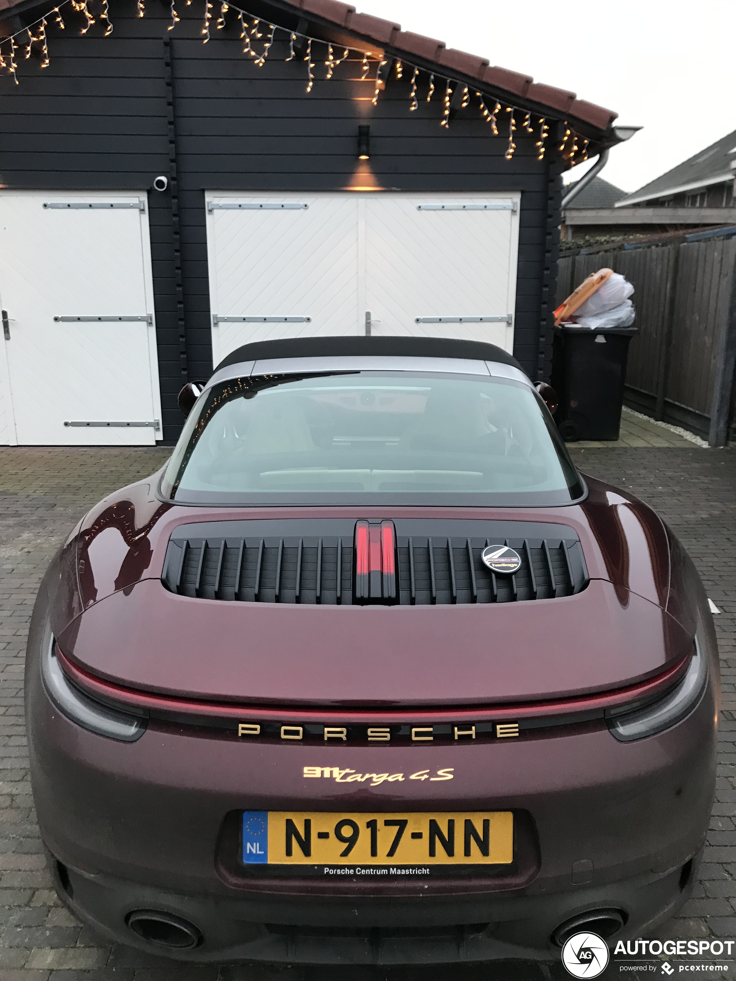 Porsche 992 Targa 4S Heritage Design Edition