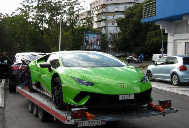 Lamborghini Huracán LP640-4 Performante