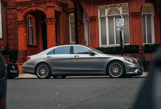 Mercedes-AMG S 65 V222