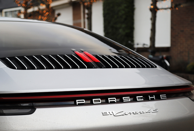 Porsche 992 Carrera 4S