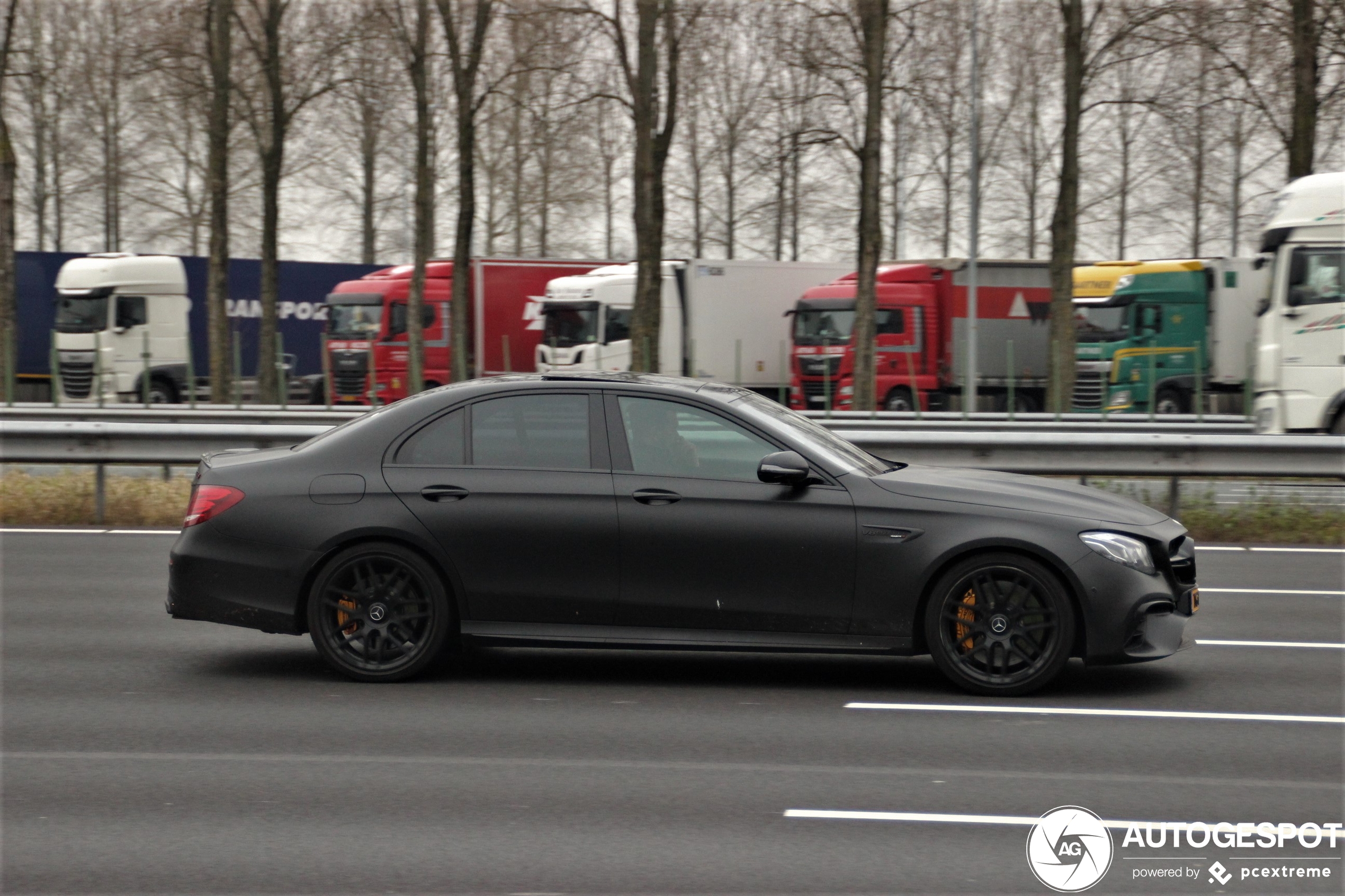 Mercedes-AMG E 63 S W213