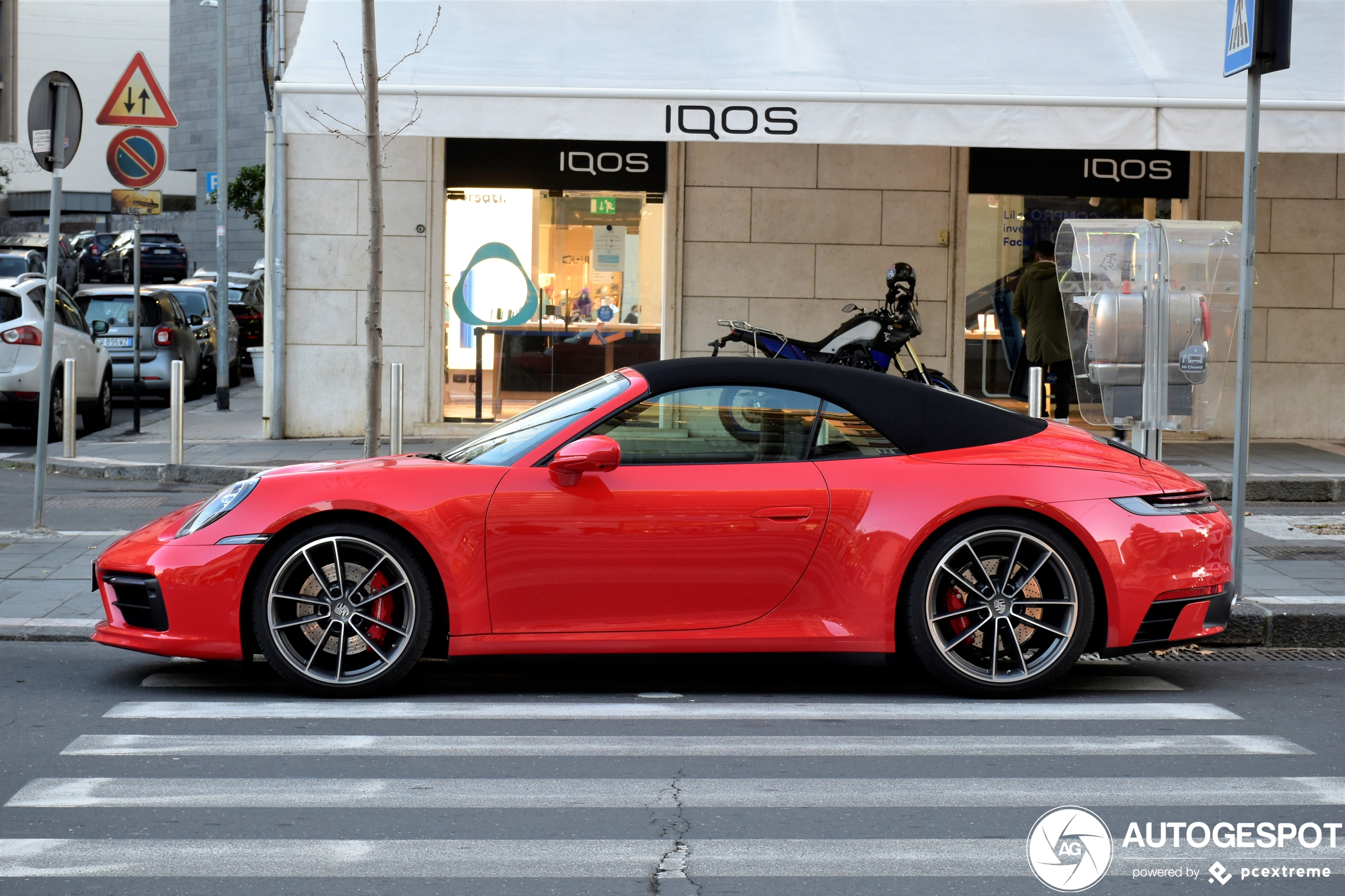 Porsche 992 Carrera 4S Cabriolet