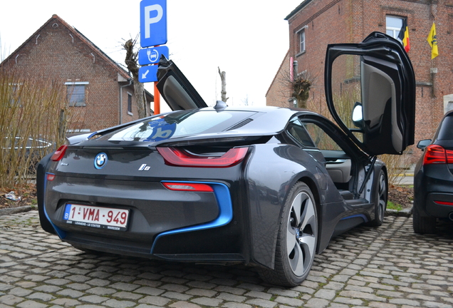 BMW i8