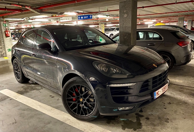 Porsche 95B Macan GTS