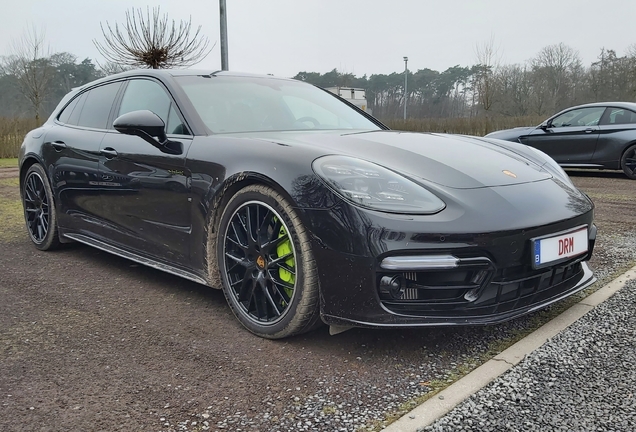 Porsche 971 Panamera Turbo S E-Hybrid Sport Turismo