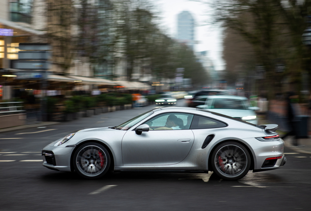 Porsche 992 Turbo