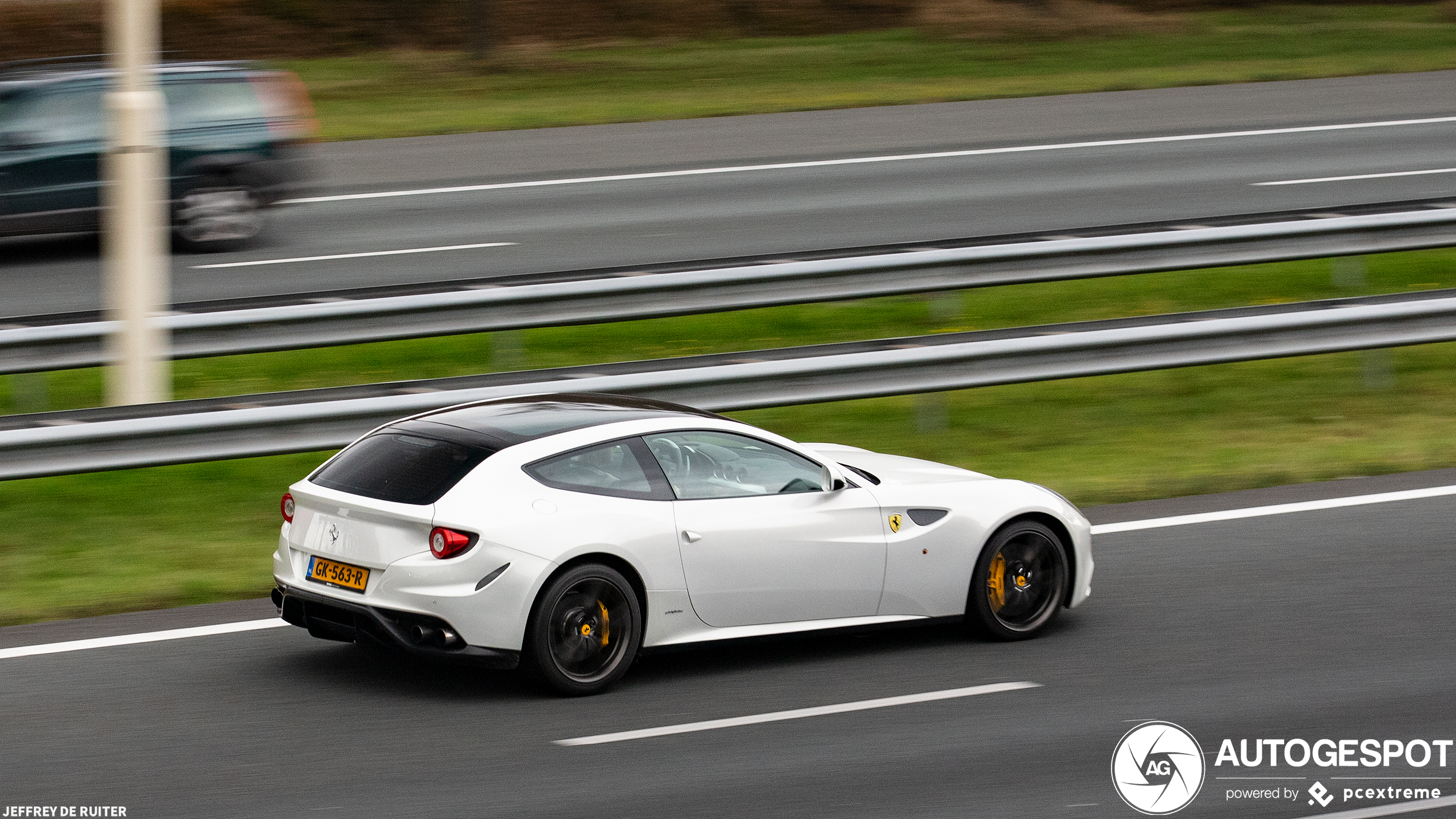 Ferrari FF