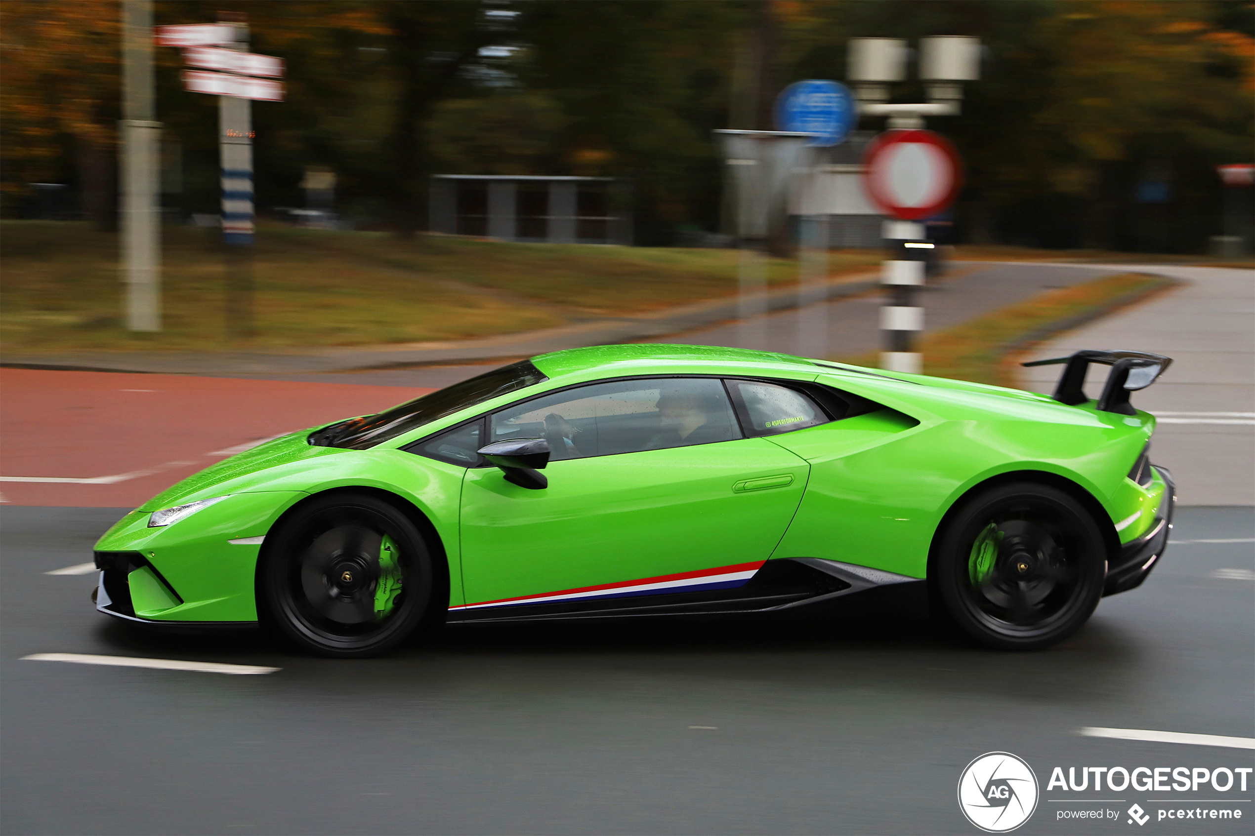 Lamborghini Huracán LP640-4 Performante