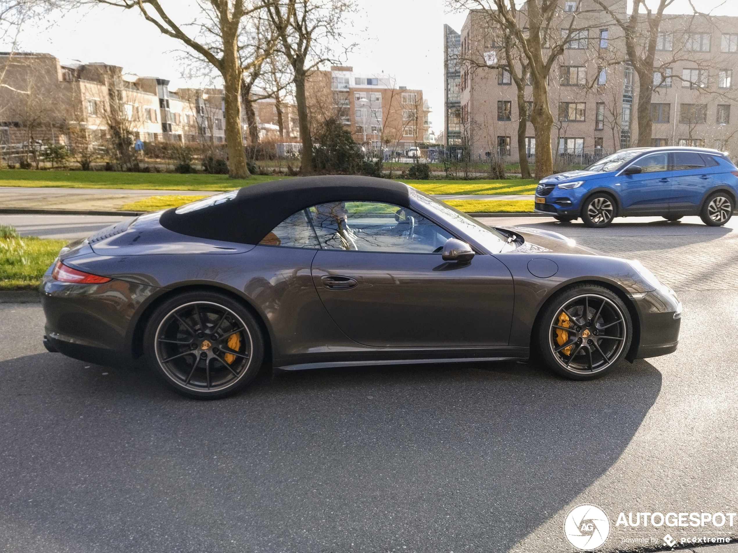 Porsche 991 Carrera 4 GTS Cabriolet MkI