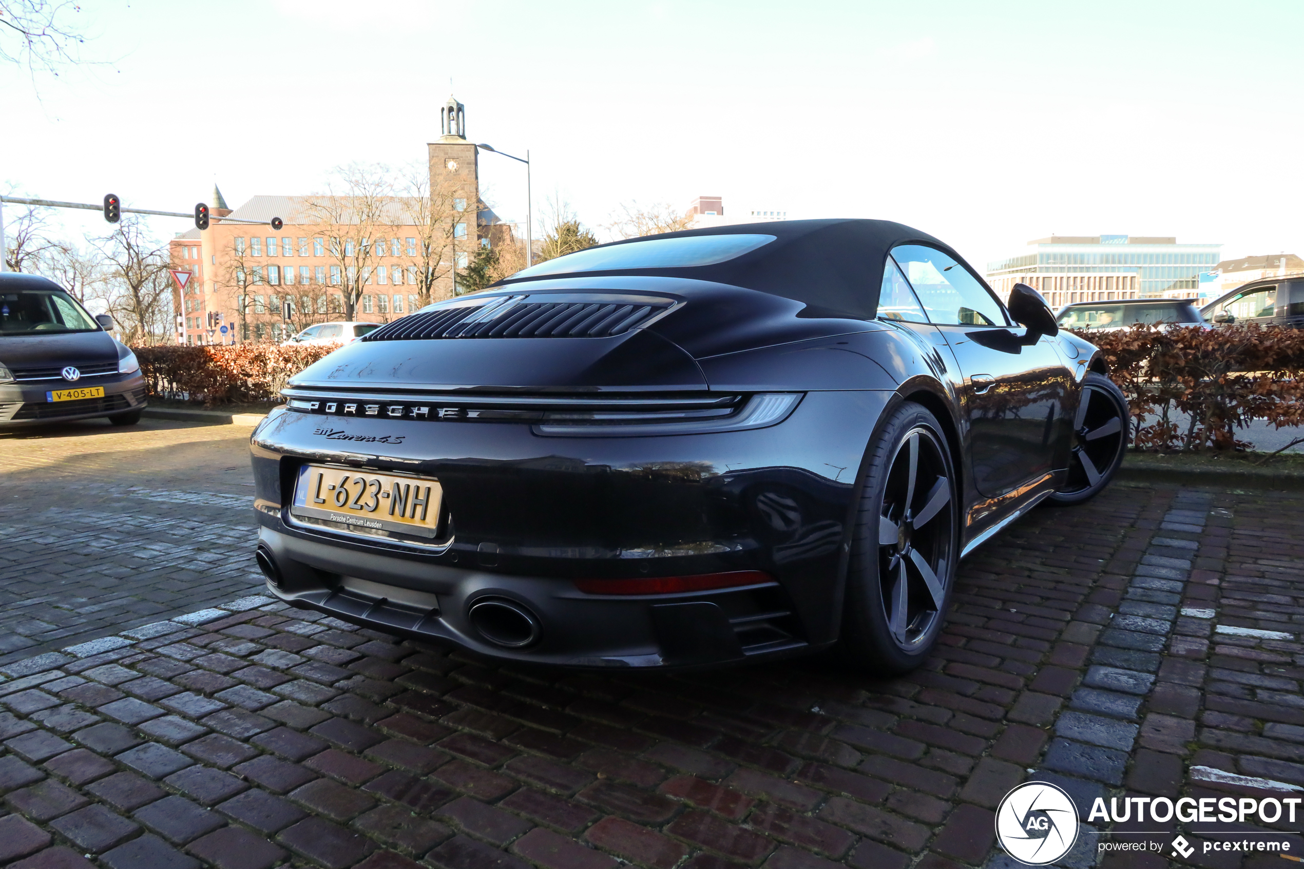 Porsche 992 Carrera 4S Cabriolet