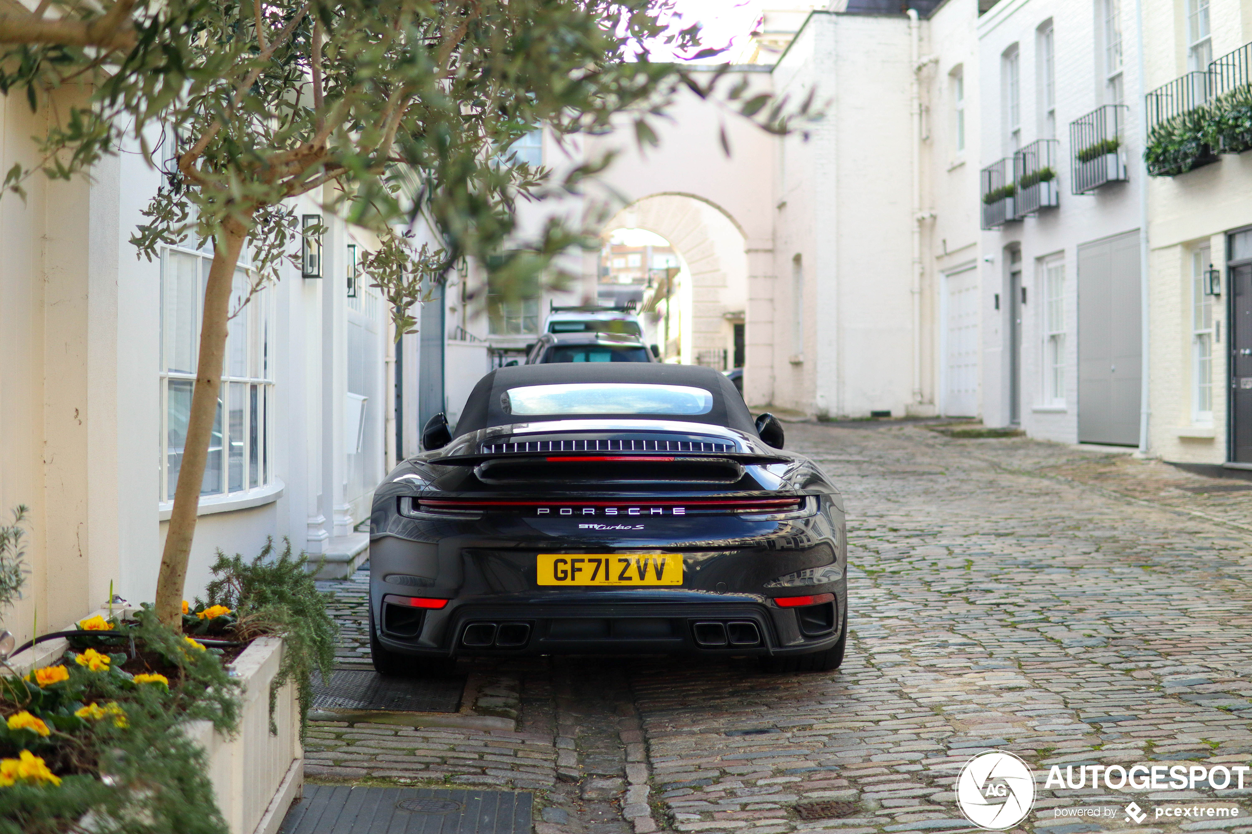 Porsche 992 Turbo S Cabriolet