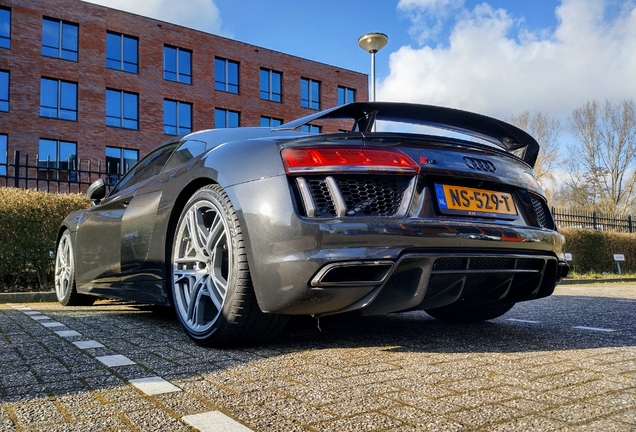 Audi R8 V10 Plus 2015