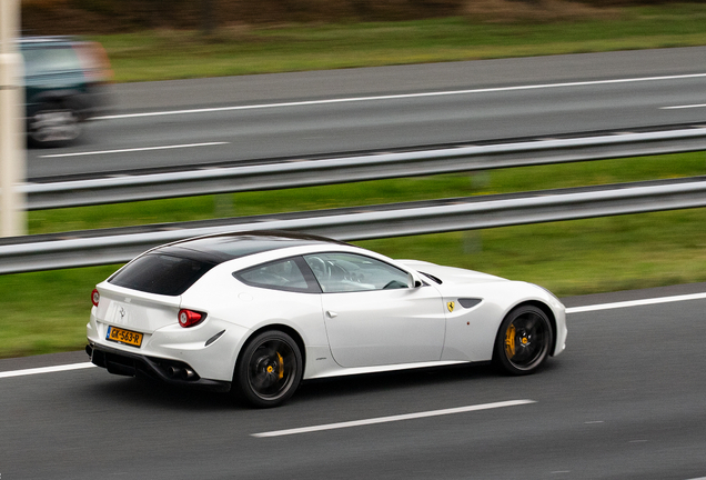 Ferrari FF