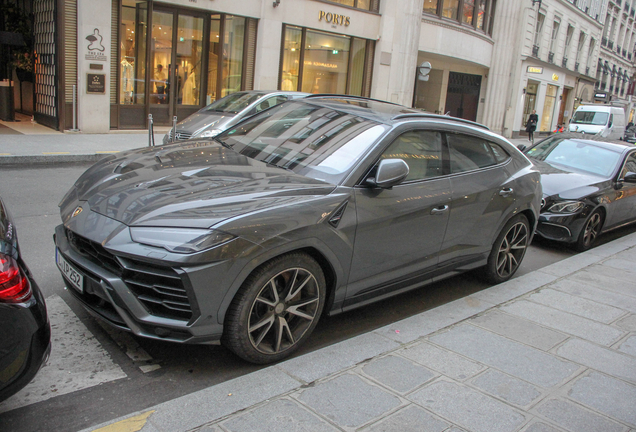 Lamborghini Urus Mansory