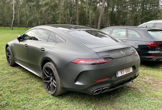 Mercedes-AMG GT 63 S X290