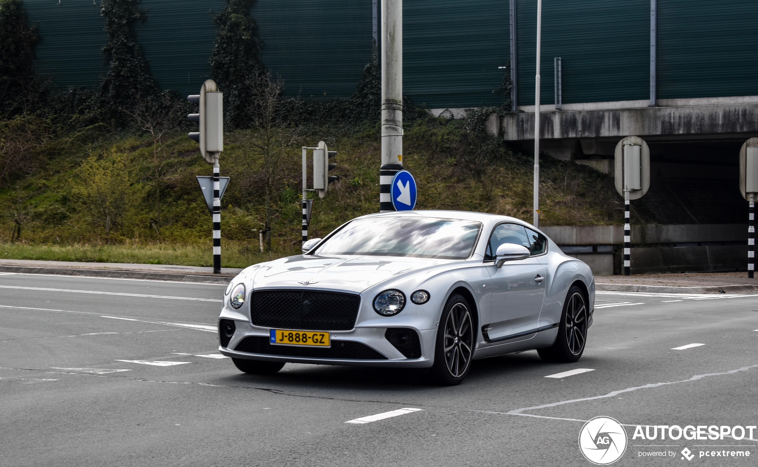 Bentley Continental GT V8 2020