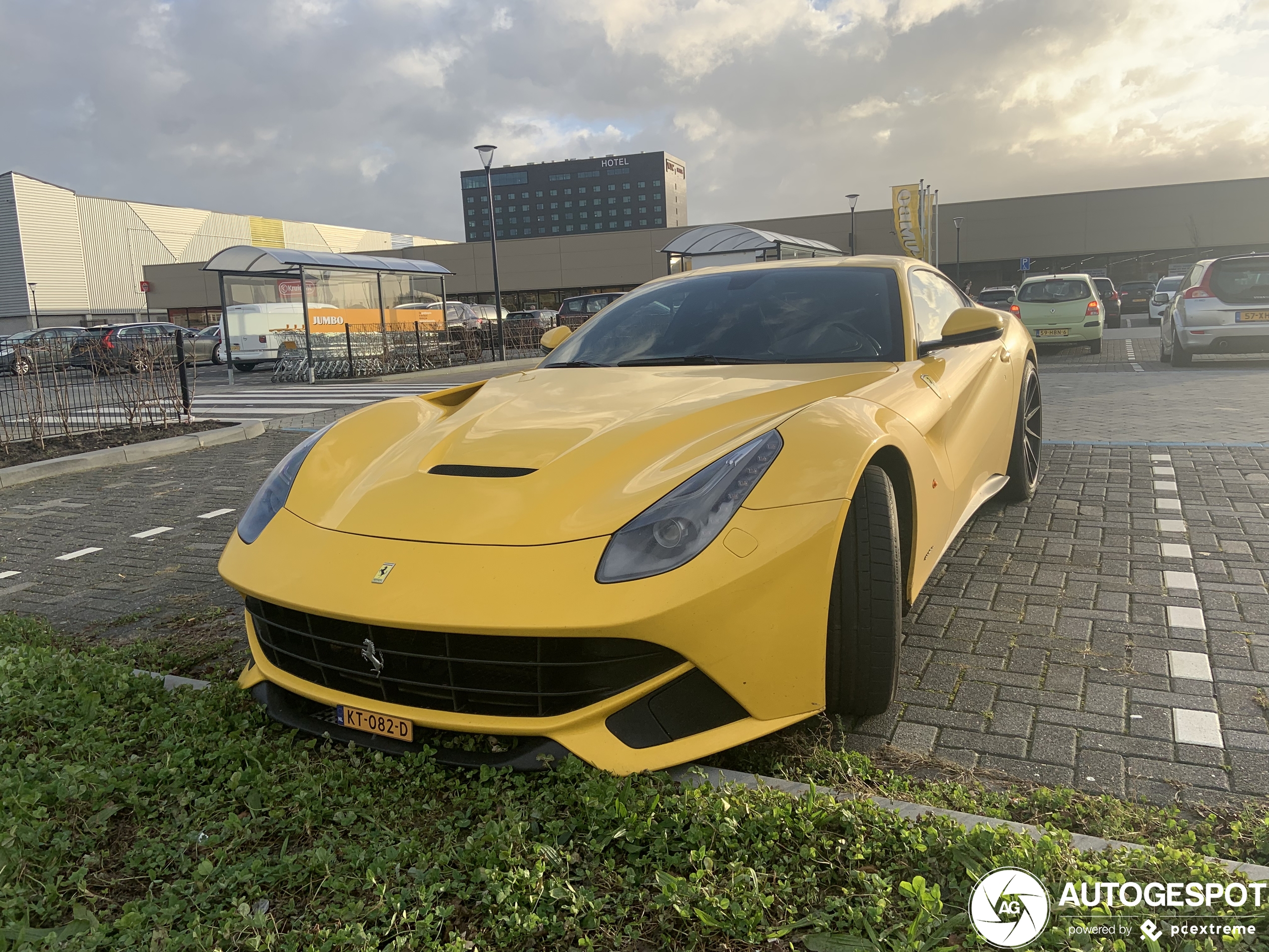 Ferrari F12berlinetta