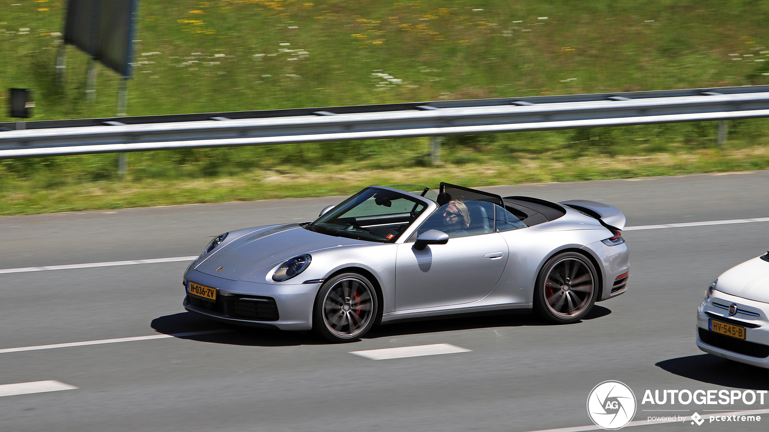 Porsche 992 Carrera 4S Cabriolet