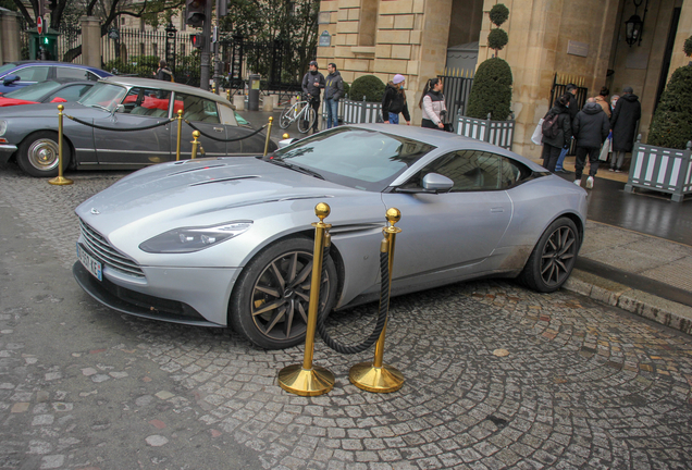 Aston Martin DB11