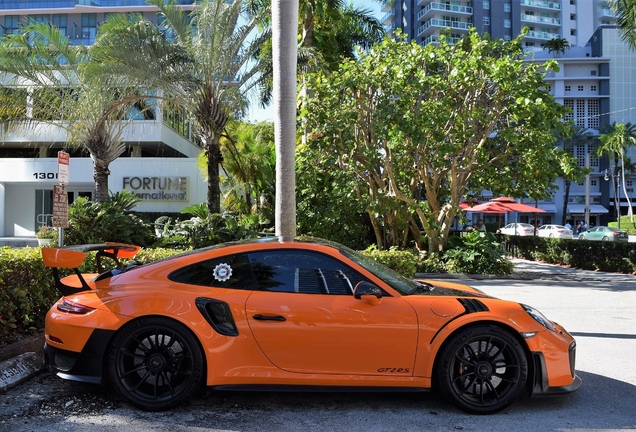 Porsche 991 GT2 RS Weissach Package