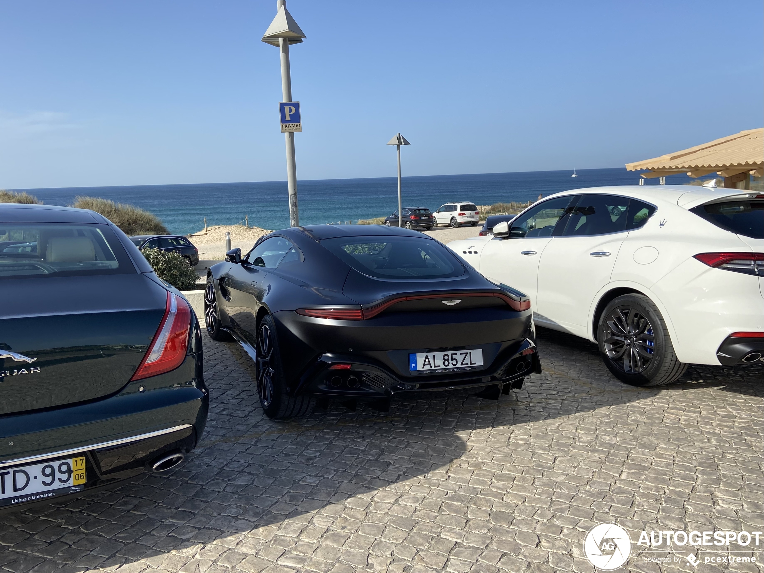 Aston Martin V8 Vantage 2018