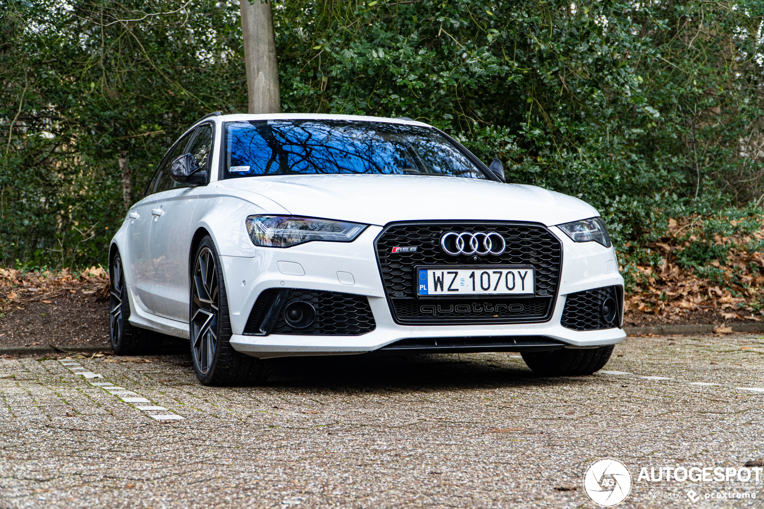 Audi RS6 Avant C7 2015