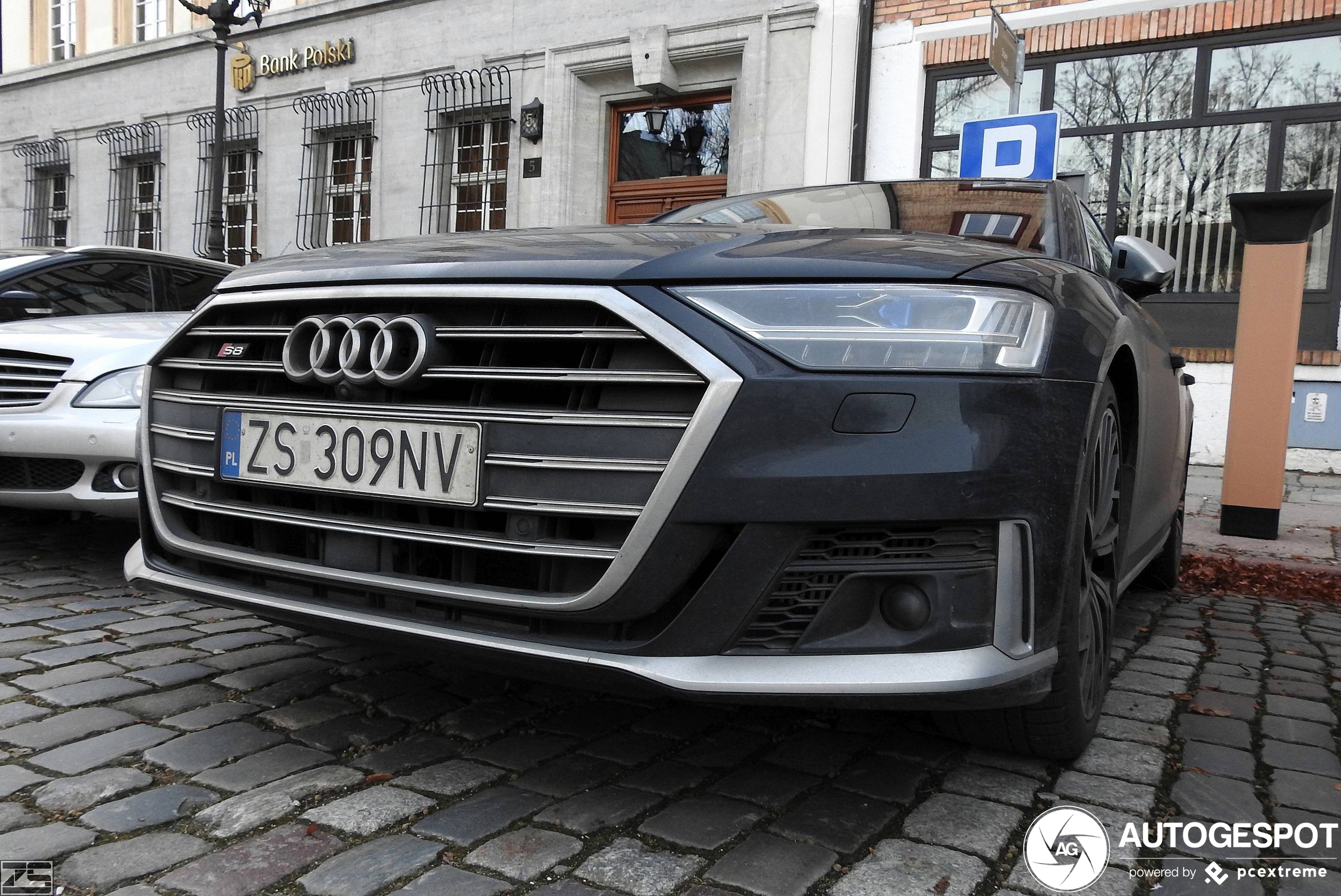 Audi S8 D5