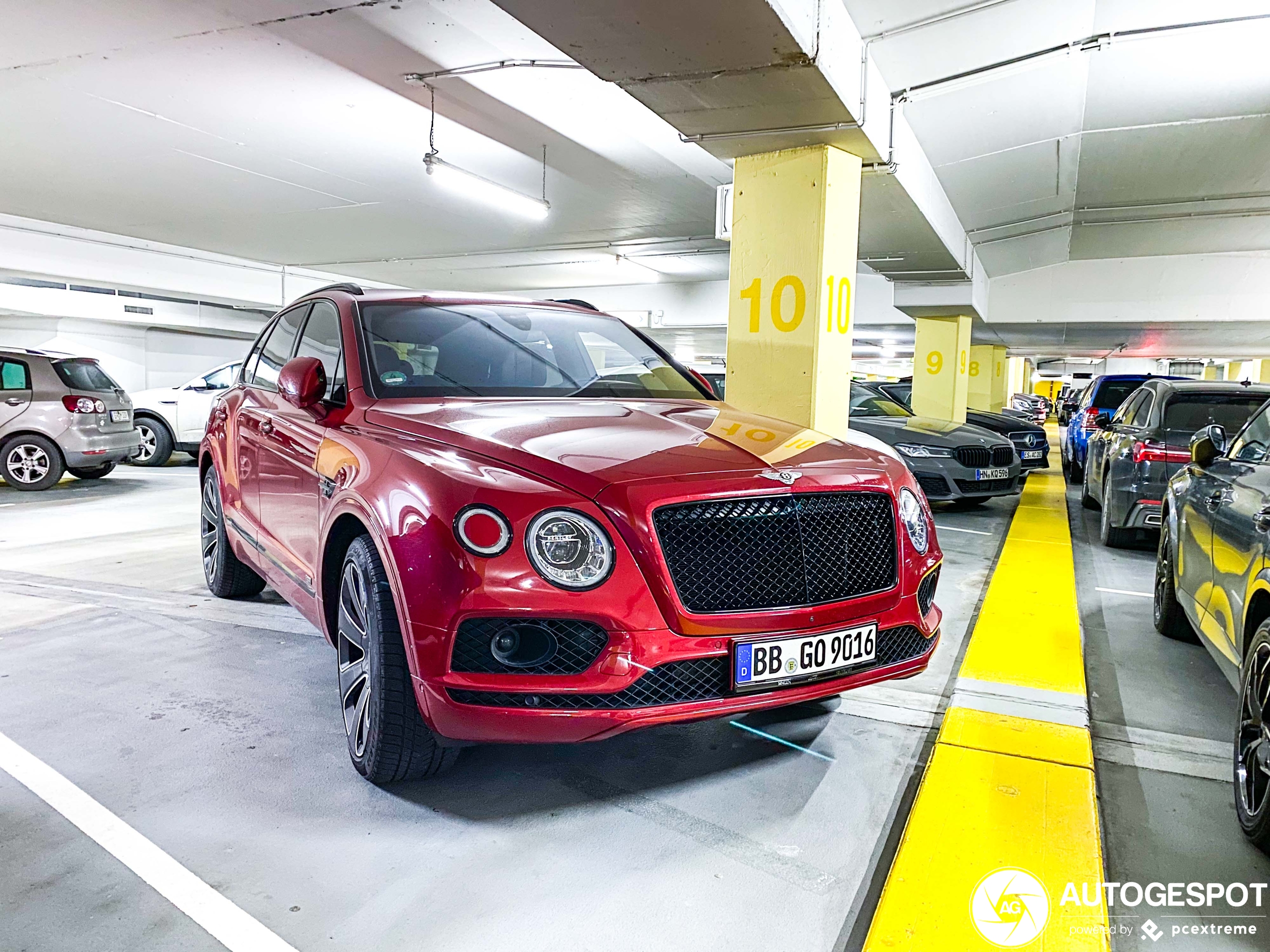 Bentley Bentayga V8 Design Series