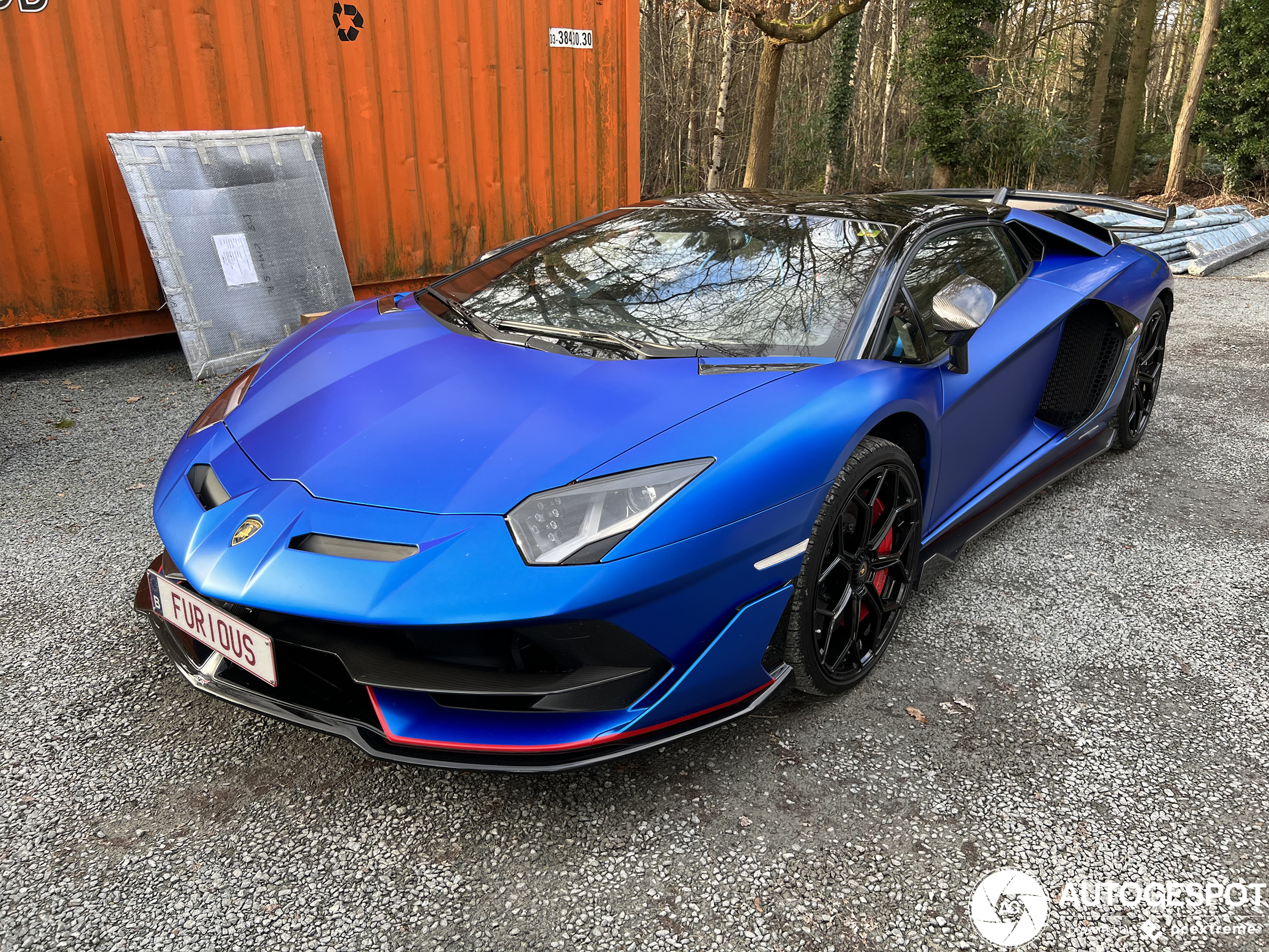Nog een mat blauwe Belgische Lamborghini gespot