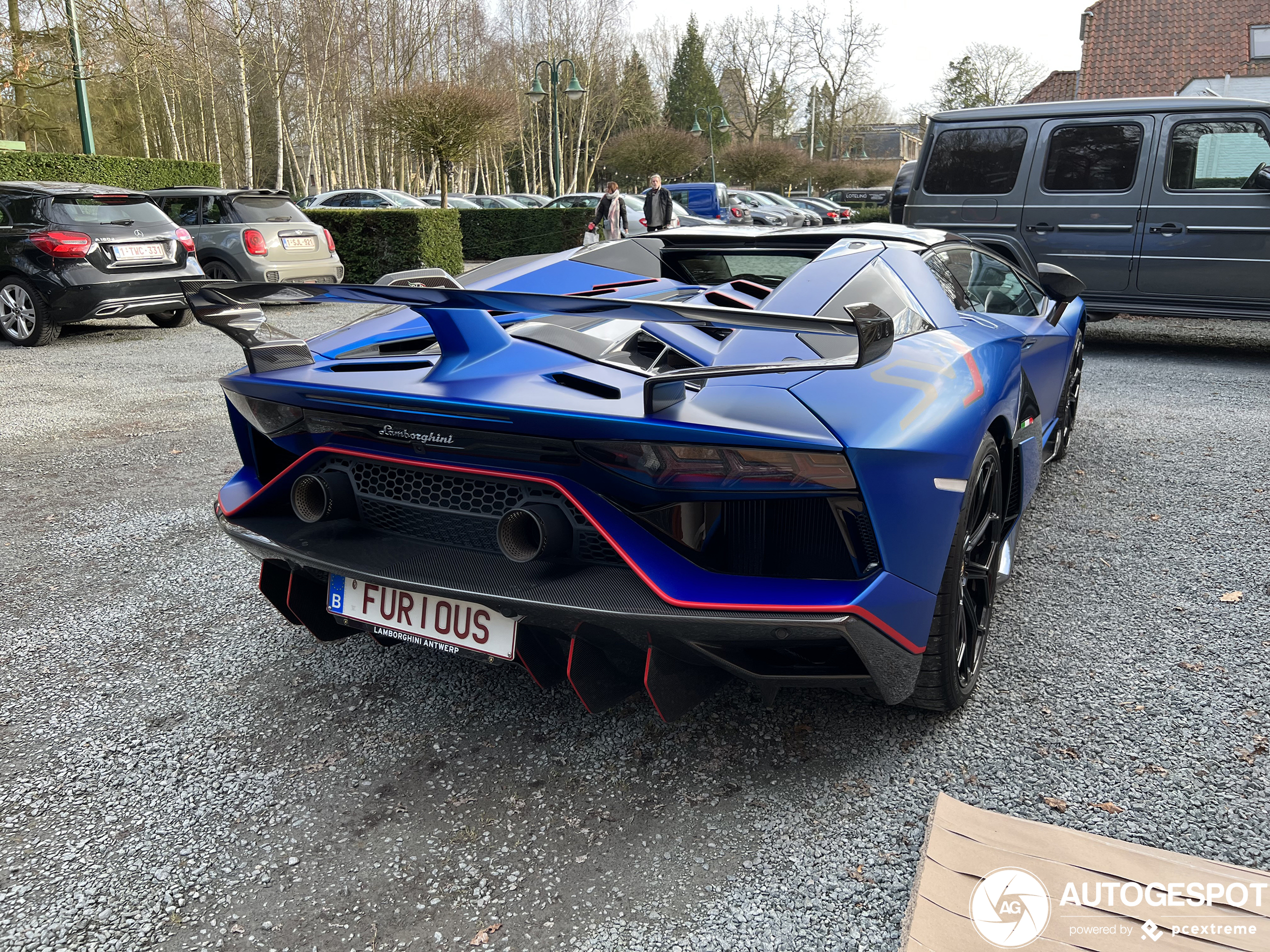 Nog een mat blauwe Belgische Lamborghini gespot