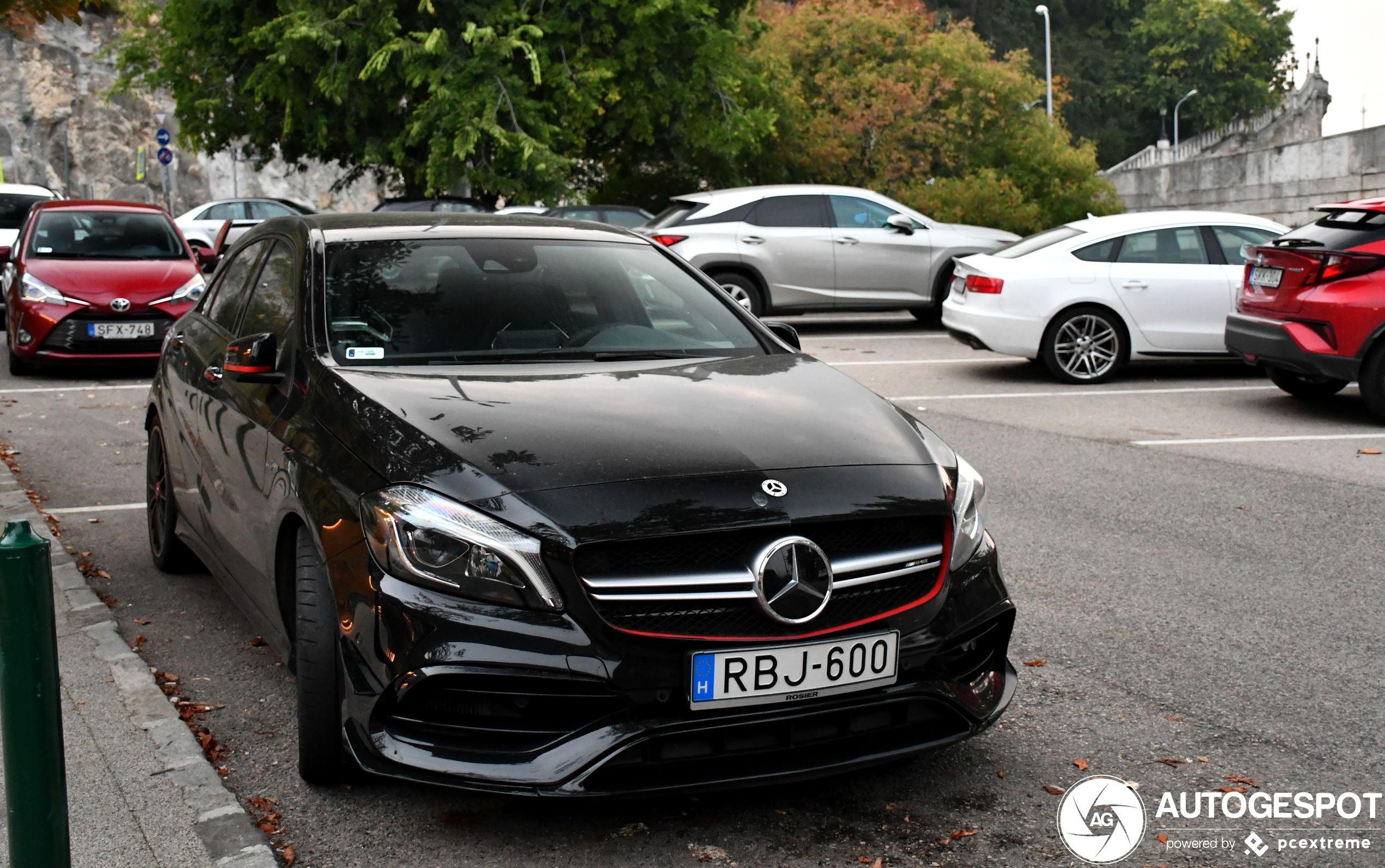 Mercedes-AMG A 45 W176 2015