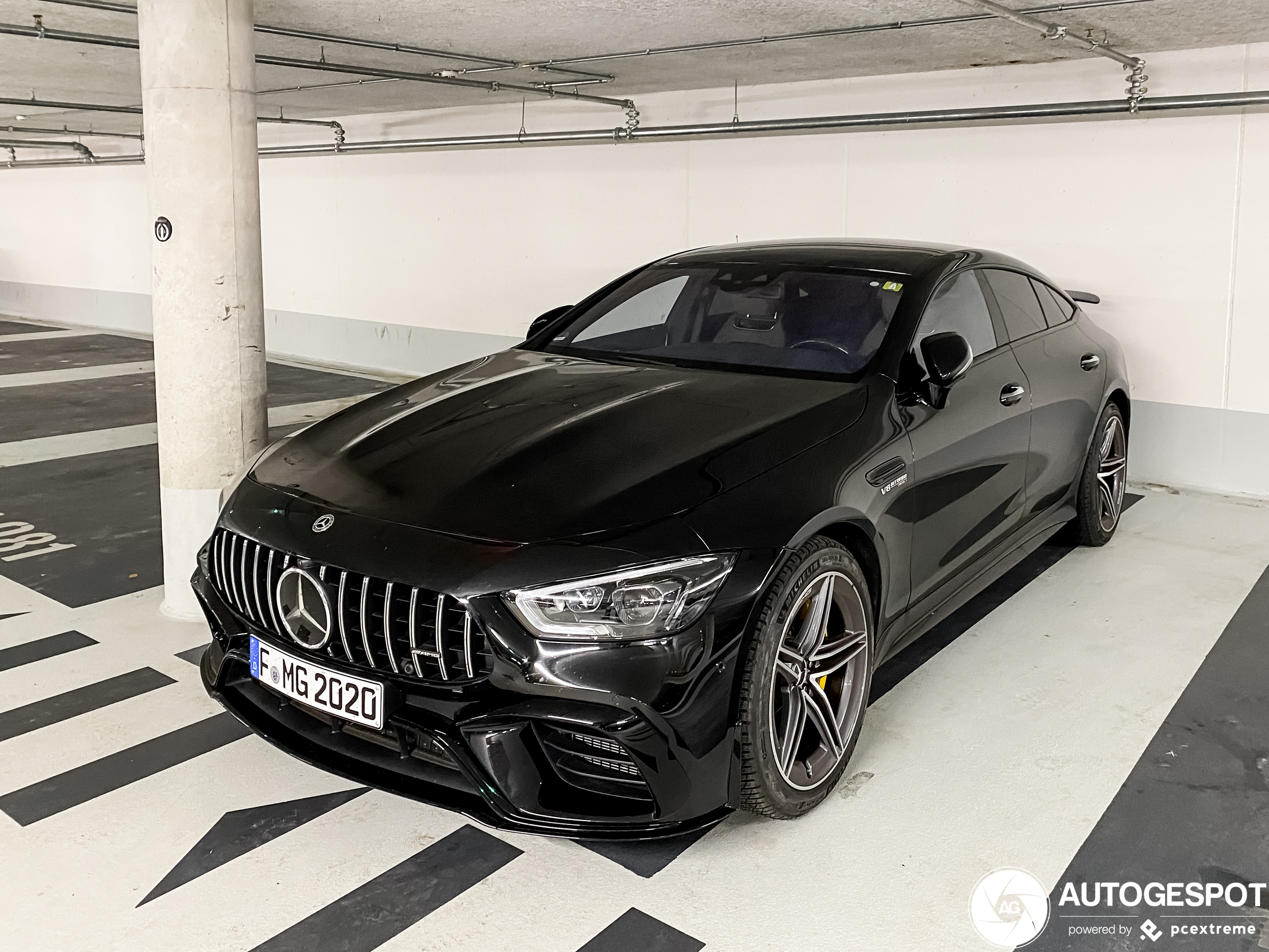 Mercedes-AMG GT 63 S X290