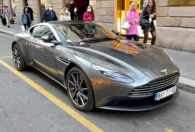 Aston Martin DB11