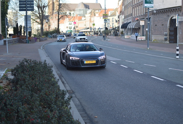 Audi R8 V10 2015