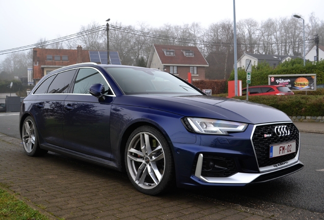 Audi RS4 Avant B9