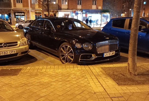 Bentley Flying Spur V8 2021