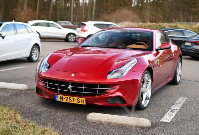 Ferrari FF