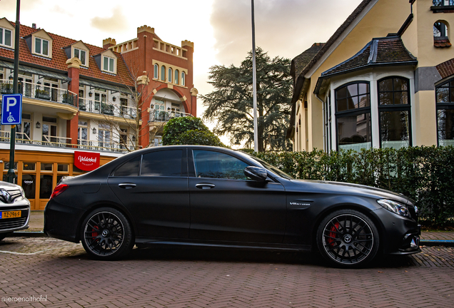 Mercedes-AMG C 63 S W205