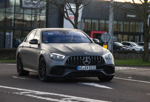 Mercedes-AMG E 63 S W213 2021