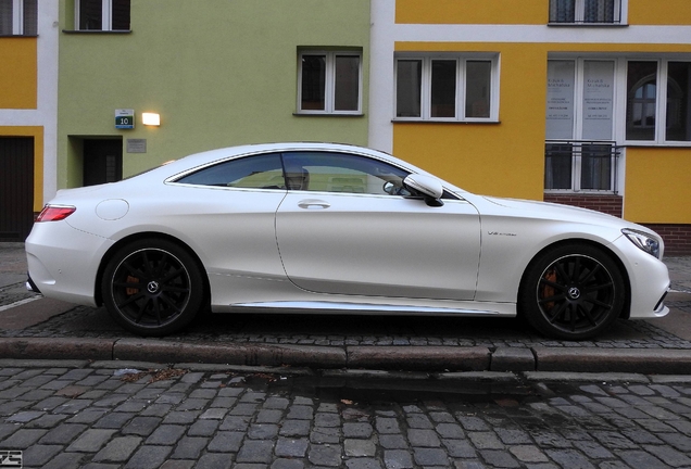 Mercedes-Benz S 63 AMG Coupé C217